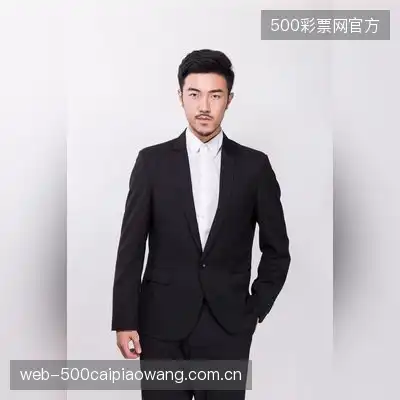 陈伟